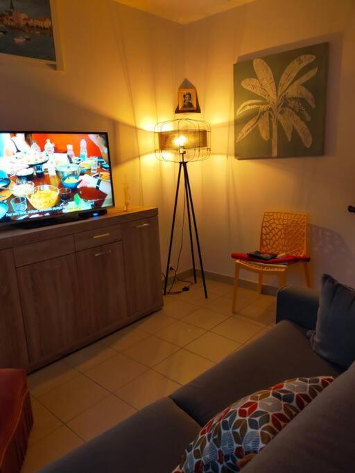 Maison Au Coeur De Saint-Gilles L'Inattendue Extérieur photo